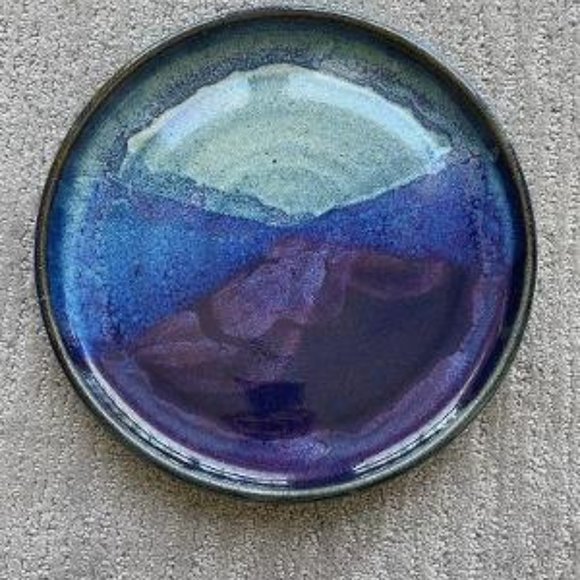 TWO VINTAGE "ALAN WARD" BLUE RIDGE POTTERY SIGNED PLATES (1995) - Picture 4 of 7